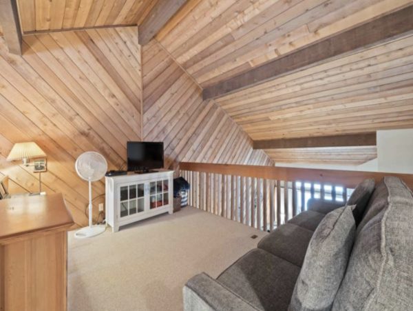 Beaver Creek Luxury Vacation Accommodation 200 Yard to Lift